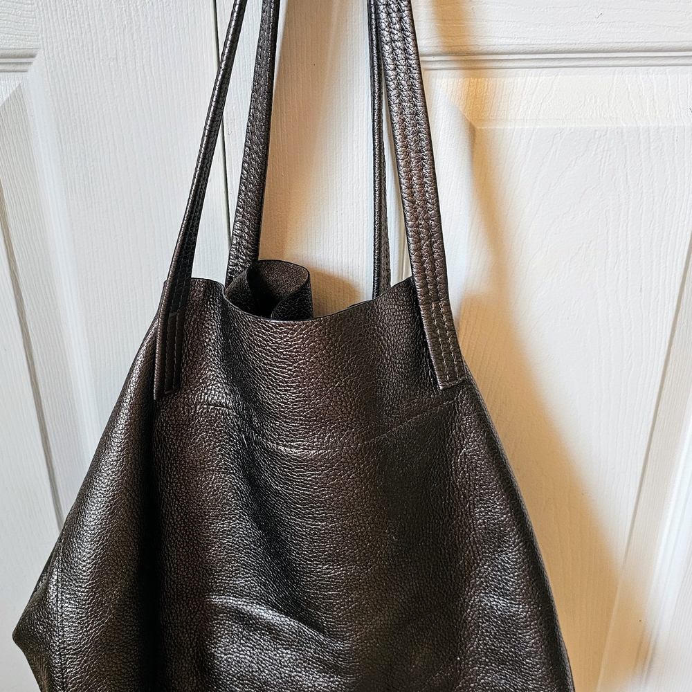 Kurt Geiger Italian Leather Metallic Tote Bag - Picture 3 of 9
